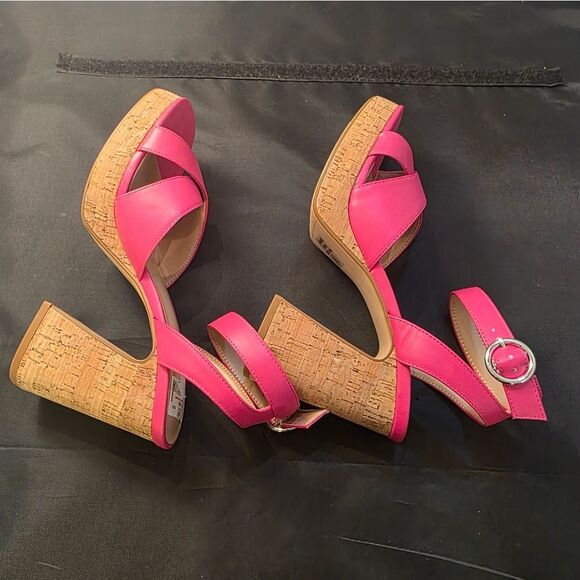 BRAND NEW SODA STRAPPY BLOCK HEEL OPEN TOE WOMENS SANDAL - Picture 15 of 16